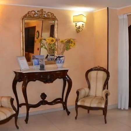 Hotel Kalos Giardini-Naxos