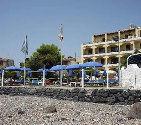 Kalos Hotel 3*