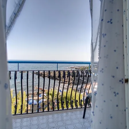 Kalos Giardini-Naxos