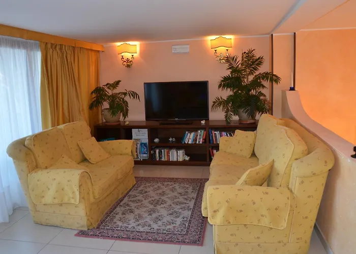 Hotel Kalos Giardini Naxos