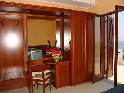 Kalos Giardini Naxos