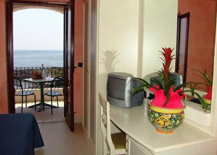 Kalos 3* Giardini Naxos