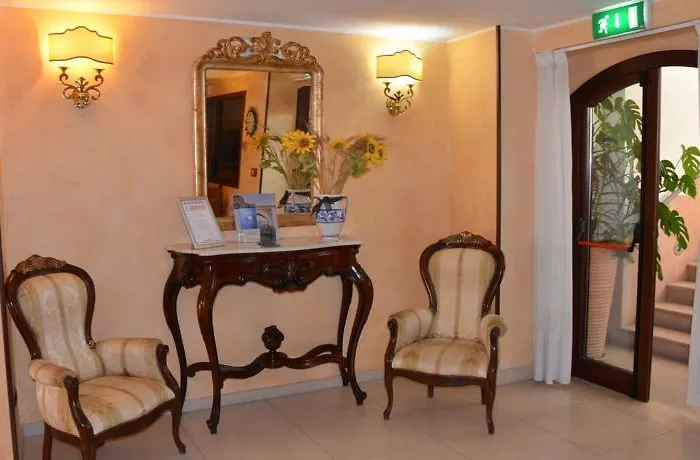 Hotel Kalos Giardini Naxos