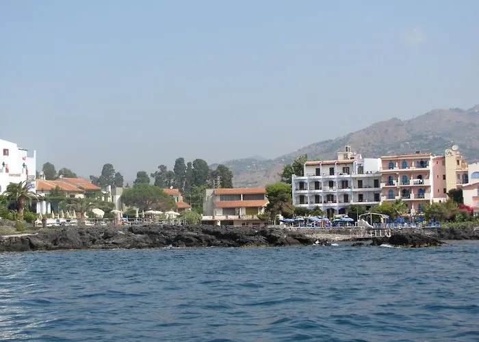 Kalos Hotel